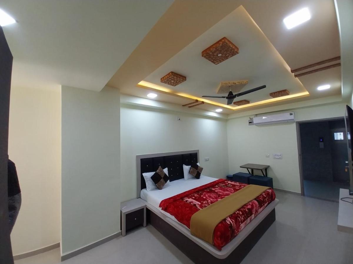 Hotel Ggc Inn Ahmedabad Exterior foto